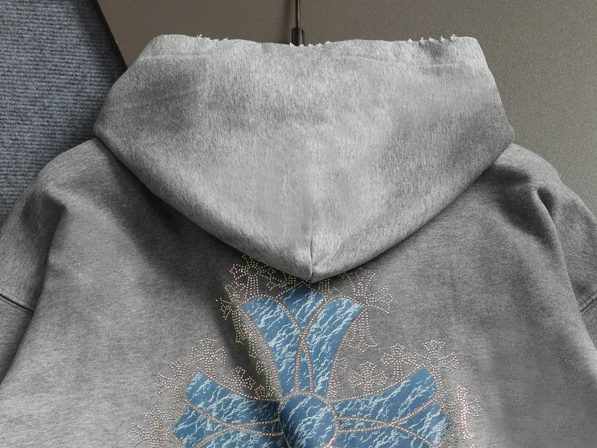 𝗖𝗵𝗿𝗼𝗺𝗲 𝗛𝗲𝗮𝗿𝘁𝘀/ 2026 New Arrival Original 👑 ！ ！ ！ 👍 ✂️Quality , ！ 。 ： ➕100% 。Authentic ➕ ➕3D ➕ ： ！ ！ Authentic ！ Same Style ！ Black Dark Gray Light Gray Size：S-XL
